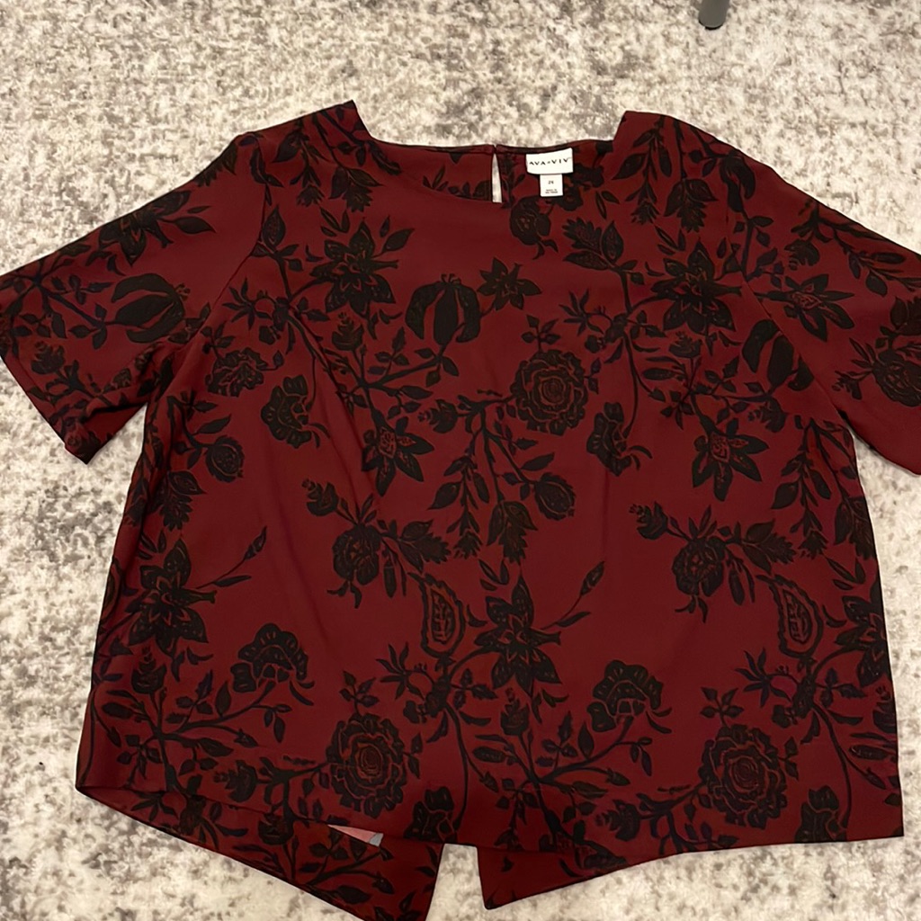 Flora Top With Split Back